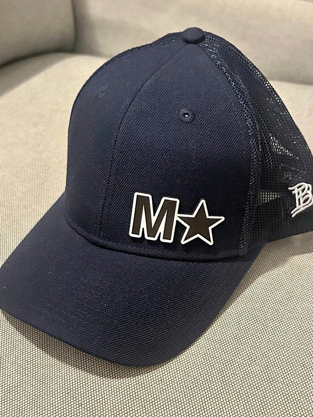 Branded Bills Style 300 Black Trucker Hat Like New